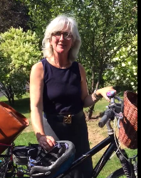Susan Dromey Heeter's got her bike and her bell.