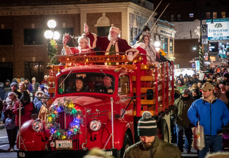 Saturday Night Rocks a Chilly Winter Holiday Stroll in Nashua