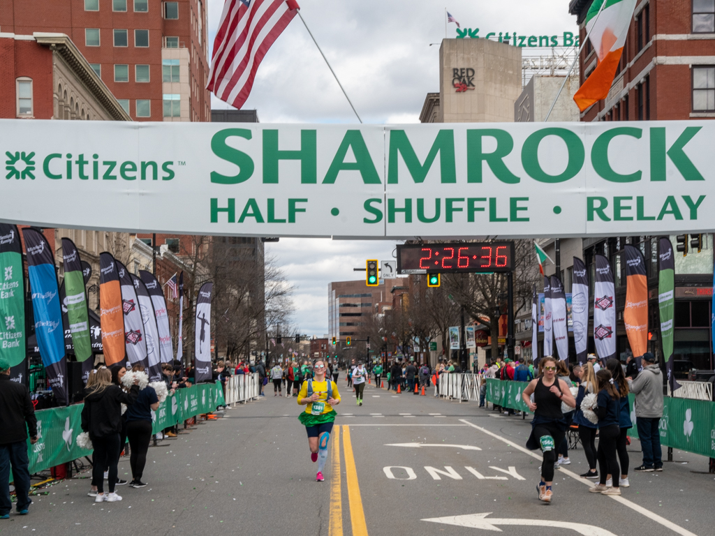 2,000 Celebrate St. Patrick's Day With Shamrock Shuffle in Manchester