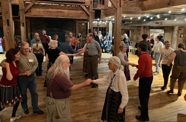 Aunt Martha's, 3068, Square Dancing with Ma & Pa ( Hillbilly