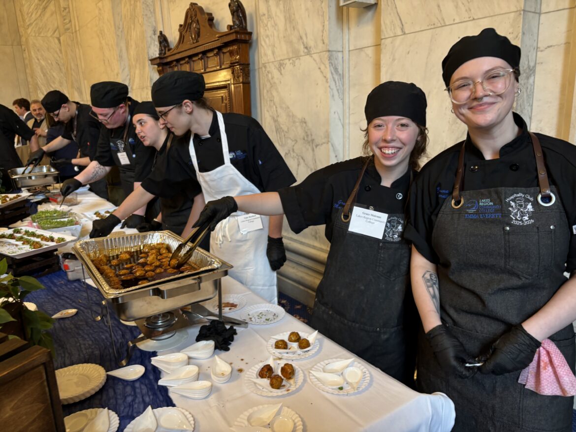NH Youth and Businesses Entertain on Capitol Hill for the Experience NH Reception