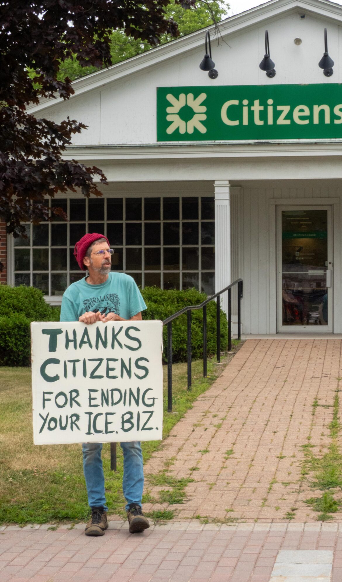 Protest Groups Hail Bank Decision to End Ties to Immigrant Detention Companies